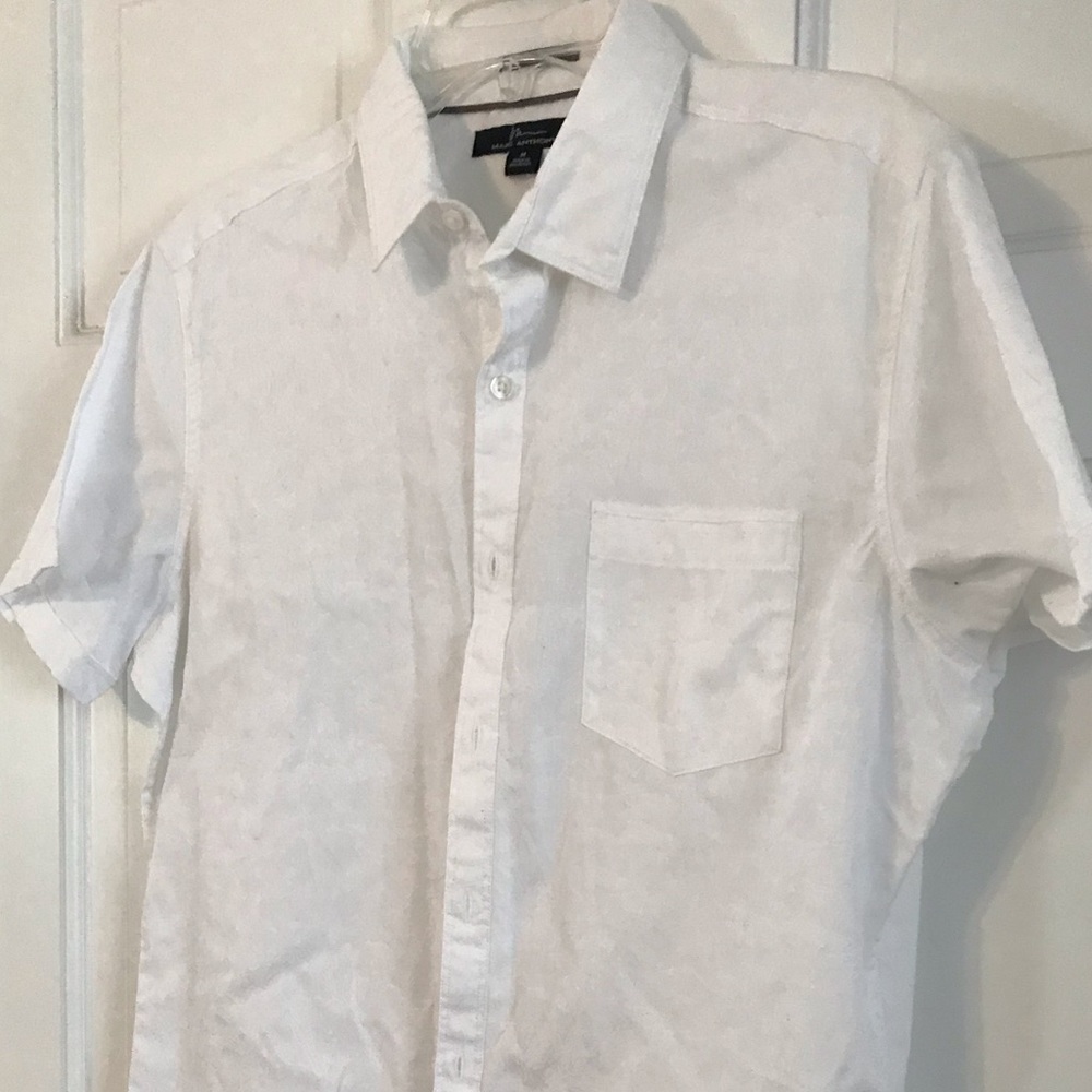 🌻Marc Anthony white shirt🌻 pick 3 for $20